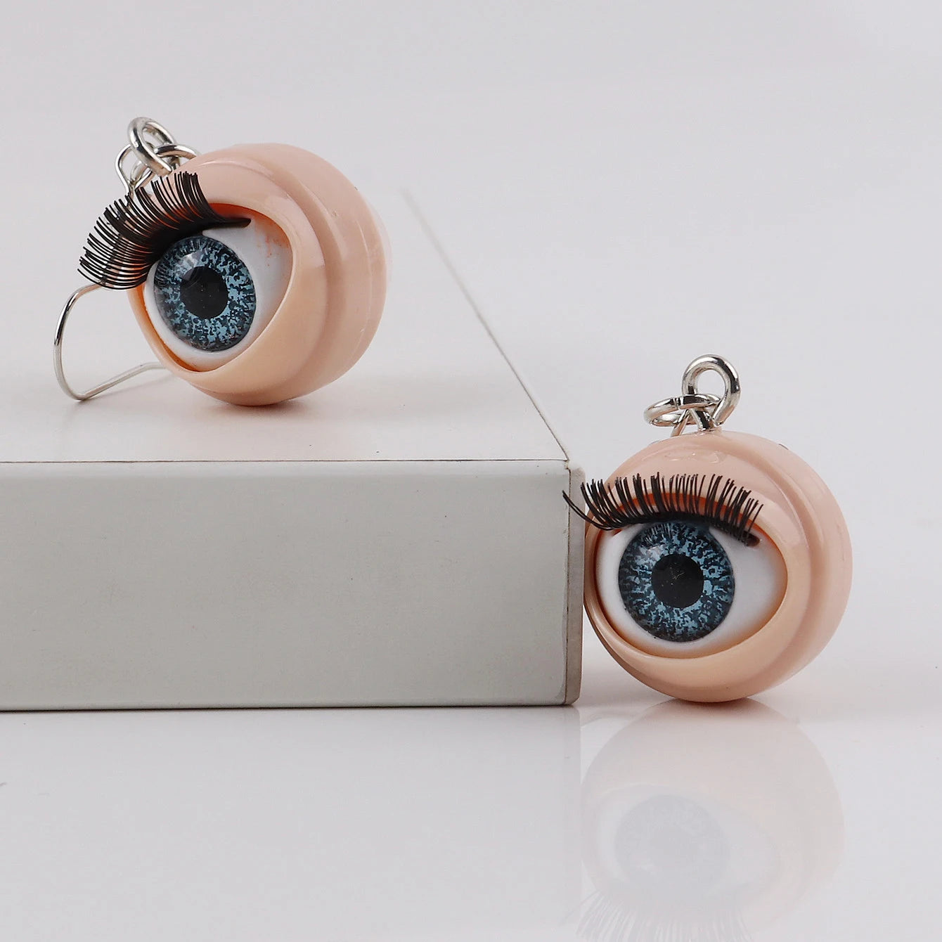 Awful Creepy Doll Movable Eyeball Eyelash Acrylic Drop Earrings for Women Scary Blinking Action Dangle Earring New Jewelry The WTF Store